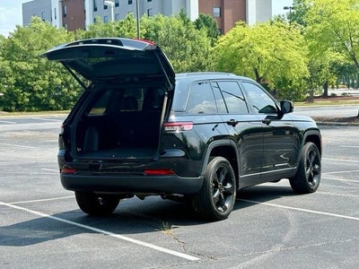 2023 Jeep Grand Cherokee Altitude