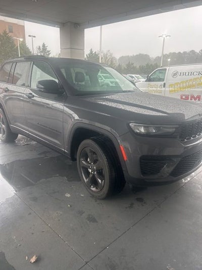2022 Jeep Grand Cherokee Altitude