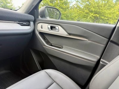 2026 Ford Explorer Active w/100A Pkg