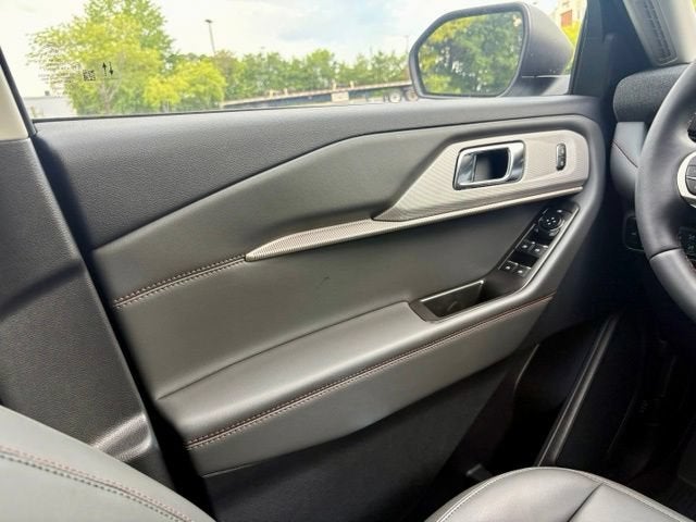 2026 Ford Explorer Active w/100A Pkg