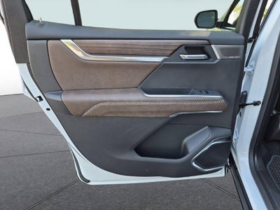 2027 GMC Acadia Denali Ultimate