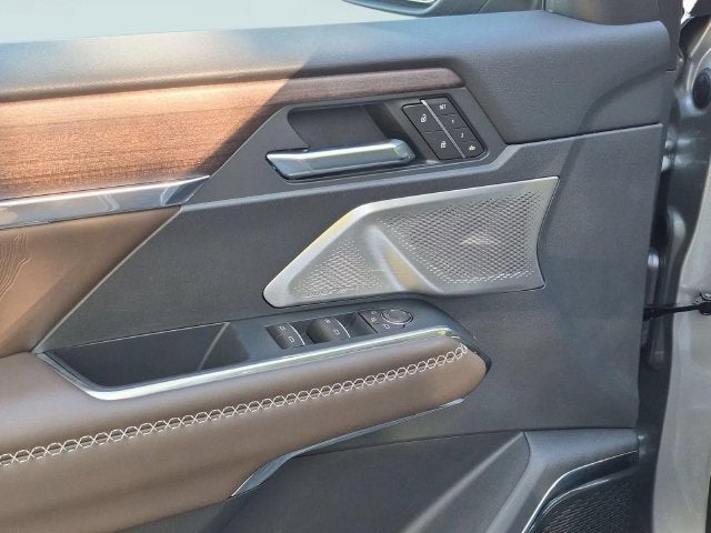 2027 GMC Acadia Denali Ultimate