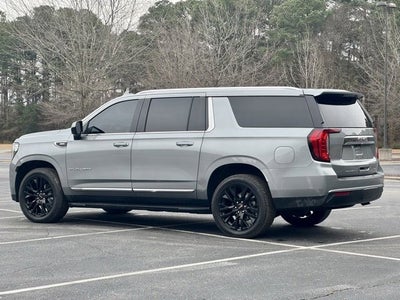 2023 GMC Yukon XL SLT