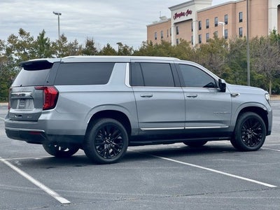 2023 GMC Yukon XL SLT