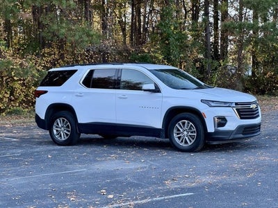 2022 Chevrolet Traverse LT Cloth