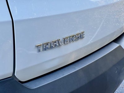 2022 Chevrolet Traverse LT Cloth