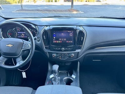 2022 Chevrolet Traverse LT Cloth