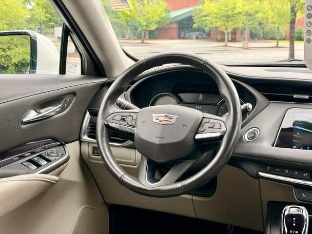 2022 Cadillac XT4 Luxury