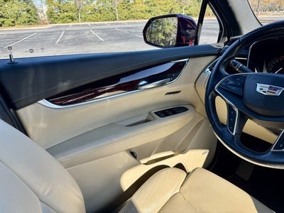 2017 Cadillac XT5 Luxury FWD