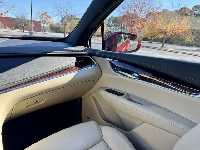 2017 Cadillac XT5 Luxury FWD