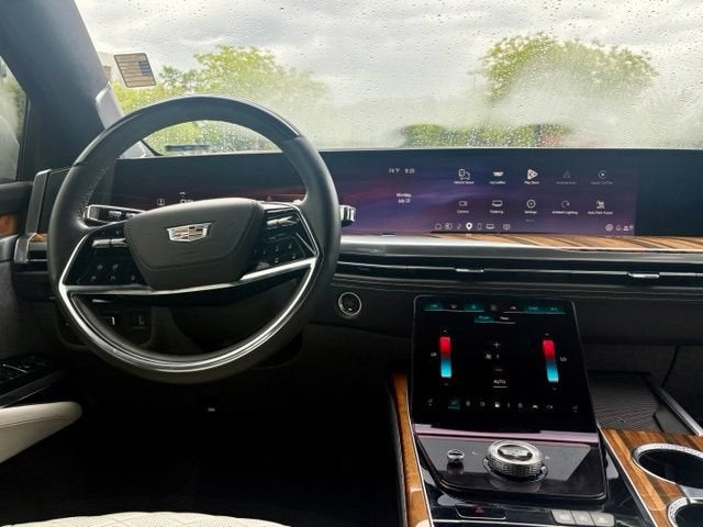 2025 Cadillac Escalade Sport Platinum
