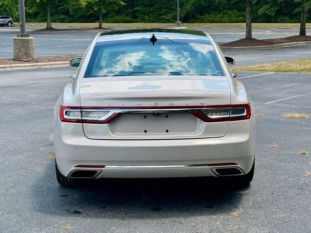 2019 Lincoln Continental Select