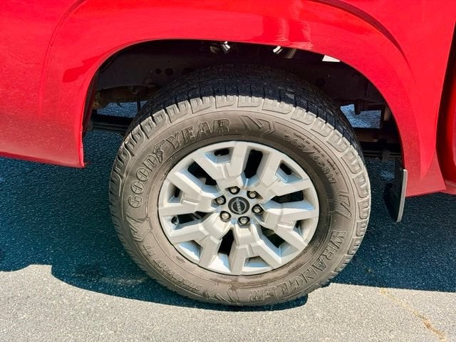 2022 Nissan Frontier SV