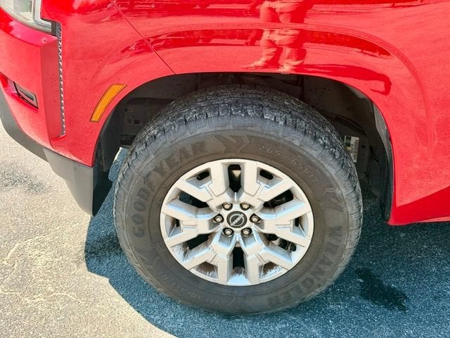 2022 Nissan Frontier SV