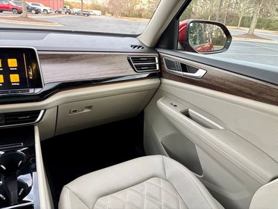 2025 Volkswagen Atlas 2.0T SEL Premium R-Line