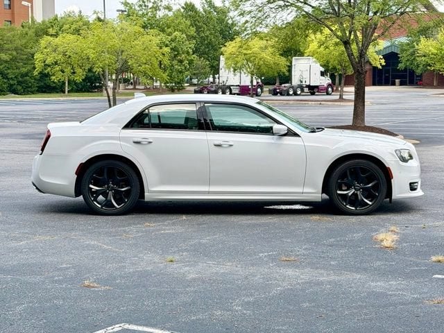 2023 Chrysler 300 Touring L