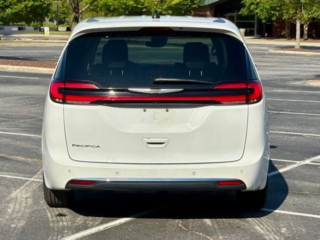 2023 Chrysler PACIFICA Base