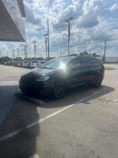 2021 Chrysler Pacifica Touring