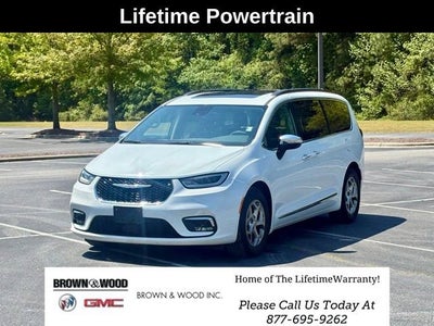 2023 Chrysler PACIFICA Base