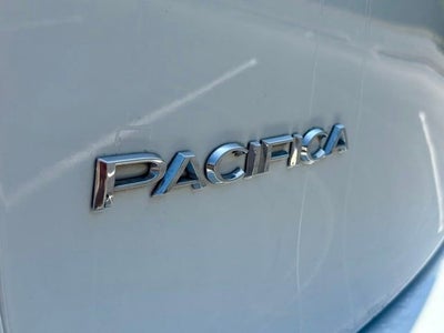 2023 Chrysler PACIFICA Base