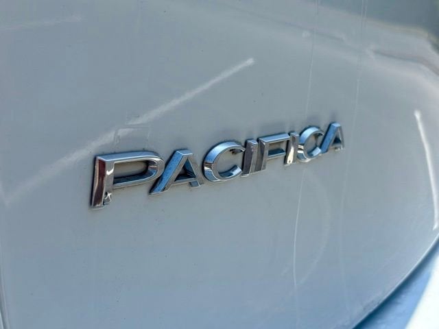2023 Chrysler PACIFICA Base