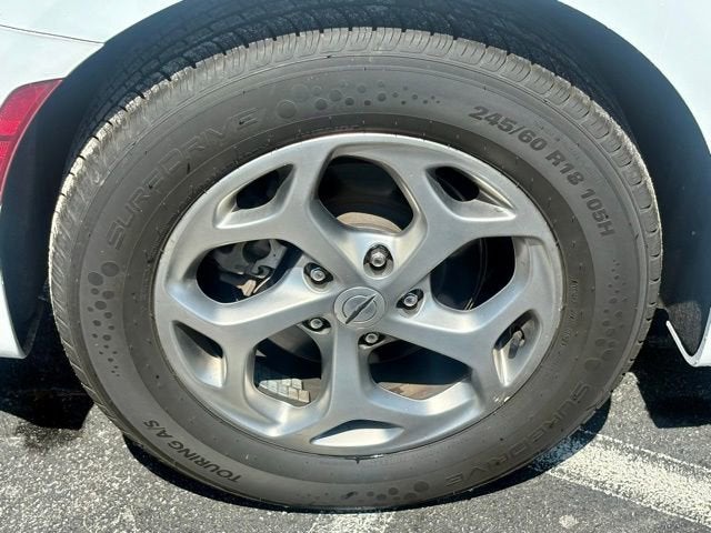 2023 Chrysler PACIFICA Base