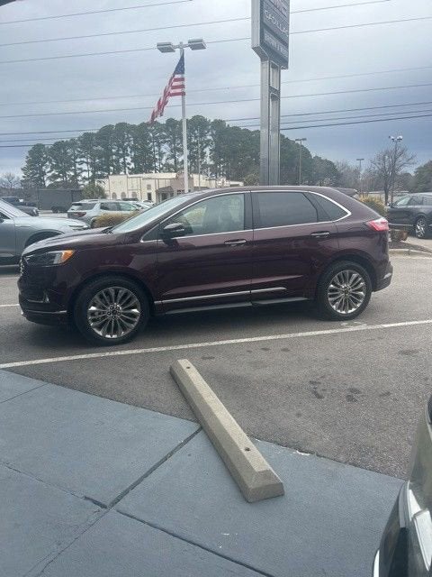 2020 Ford Edge Titanium