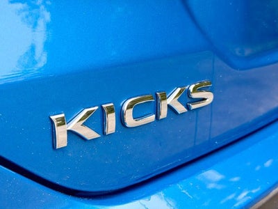 2021 Nissan Kicks SR