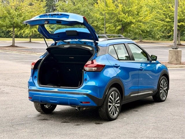 2021 Nissan Kicks SR