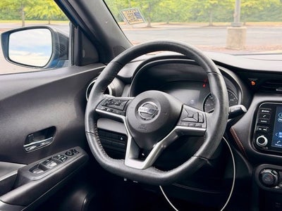 2021 Nissan Kicks SR