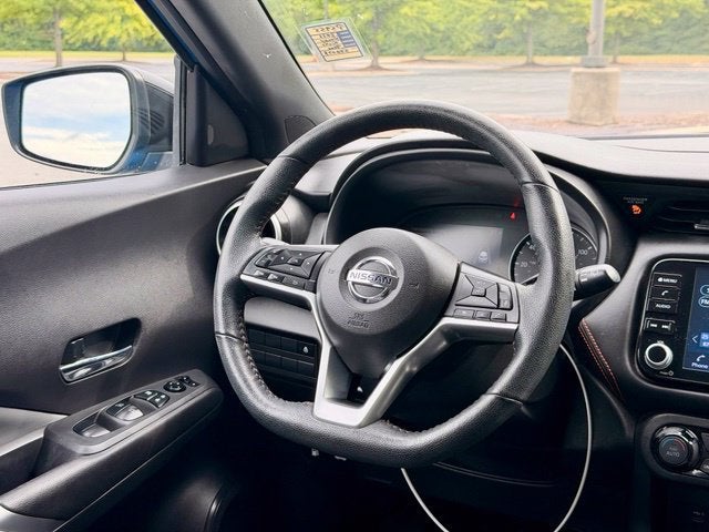 2021 Nissan Kicks SR
