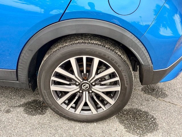 2021 Nissan Kicks SR