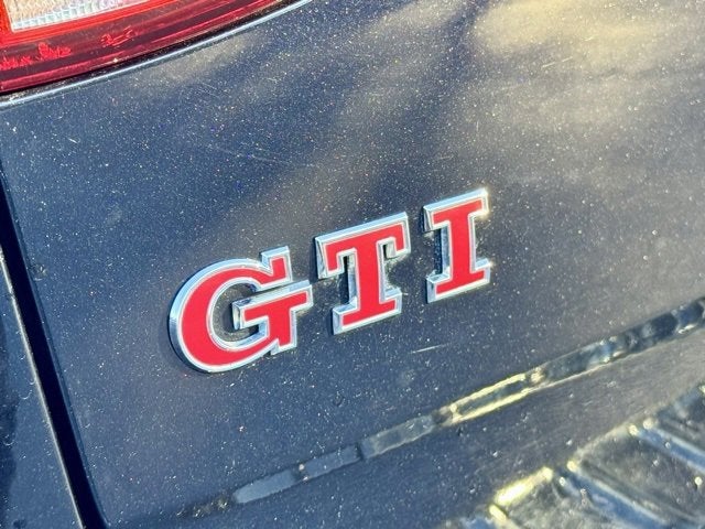 2019 Volkswagen Golf GTI S