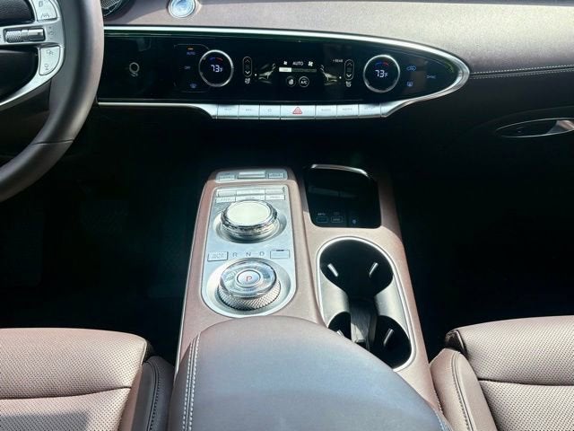 2024 Genesis GV70 2.5T