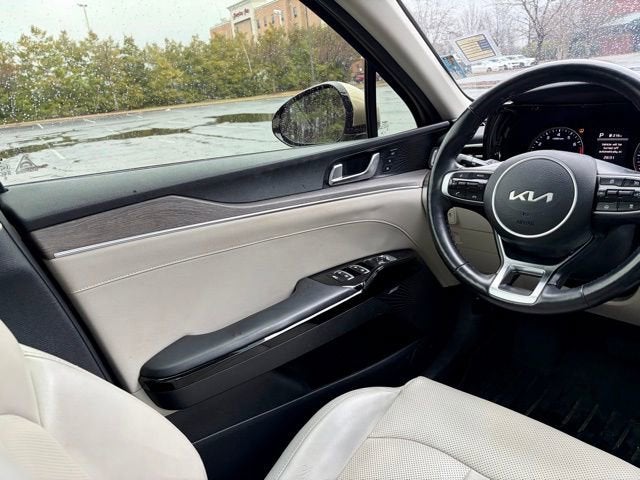2022 Kia K5 EX