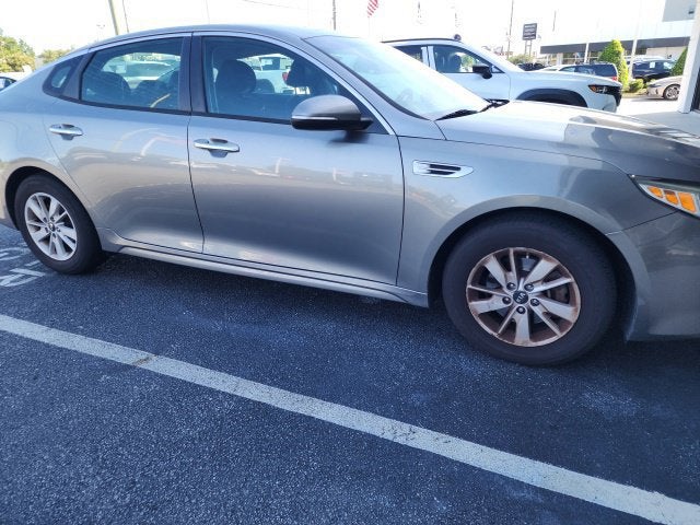 2017 Kia Optima LX