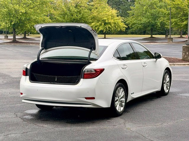 2013 Lexus ES 300h Hybrid