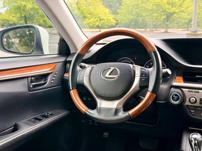 2013 Lexus ES 300h Hybrid