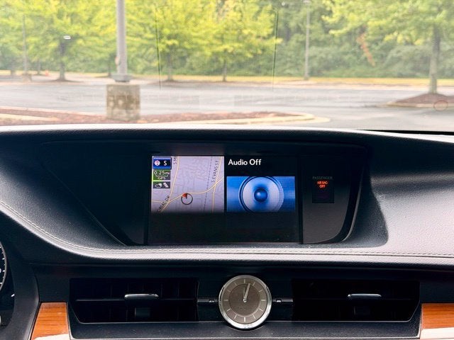 2013 Lexus ES 300h Hybrid
