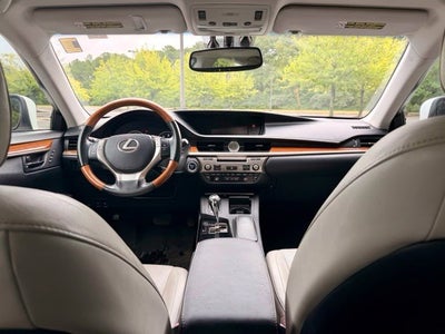 2013 Lexus ES 300h Hybrid