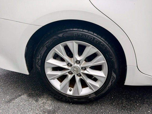 2013 Lexus ES 300h Hybrid