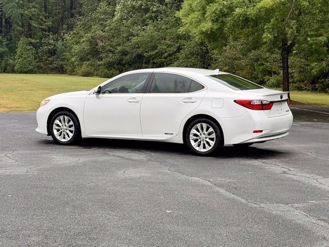 2013 Lexus ES 300h Hybrid