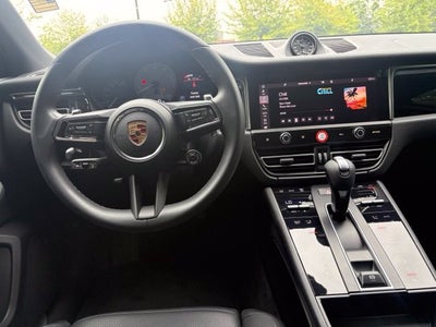 2022 Porsche Macan S