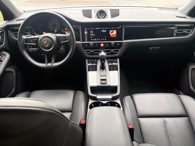 2022 Porsche Macan S