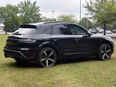 2022 Porsche Macan S