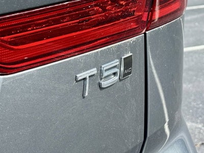 2020 Volvo XC60 Momentum