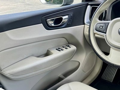 2020 Volvo XC60 Momentum