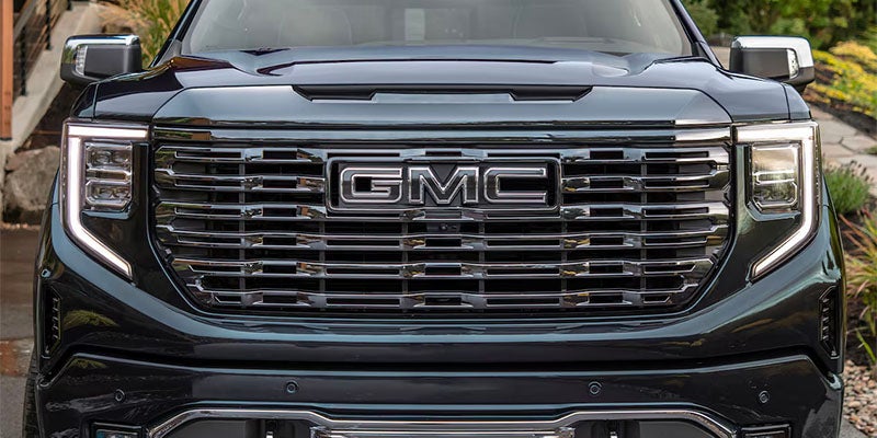 2025 GMC Sierra 1500 Up Close of Grille GREENVILLE, NC